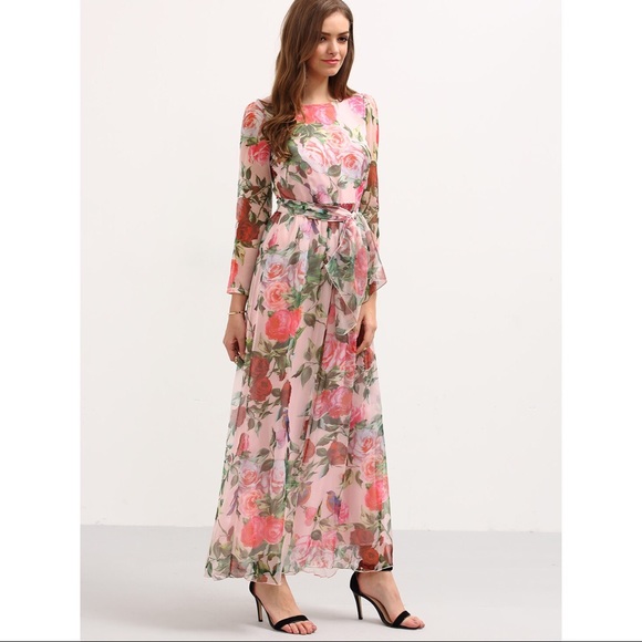 Dresses & Skirts - Pink Rose Floral Maxi Dress